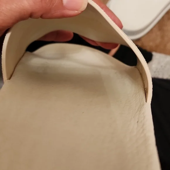 Gucci Men's Slides - Picture 16 of 16